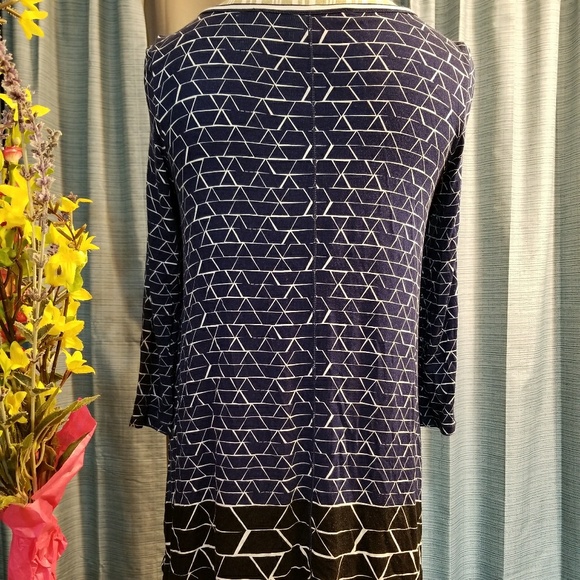 🌻🌺🌻MAX STUDIO TUNIC!! - Picture 3 of 6